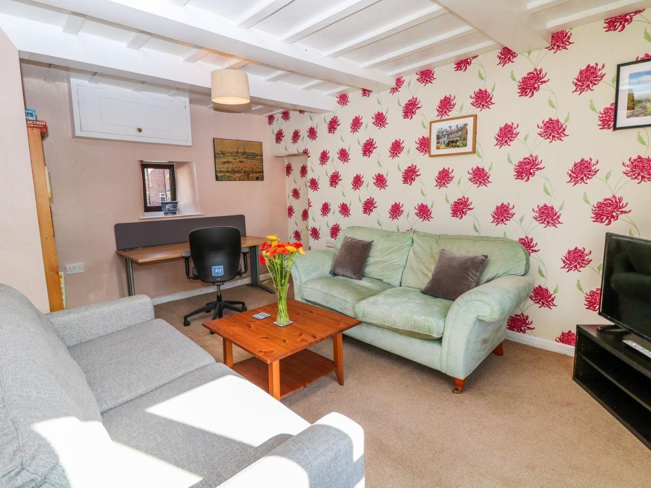 Dove Cottage Clowne エクステリア 写真